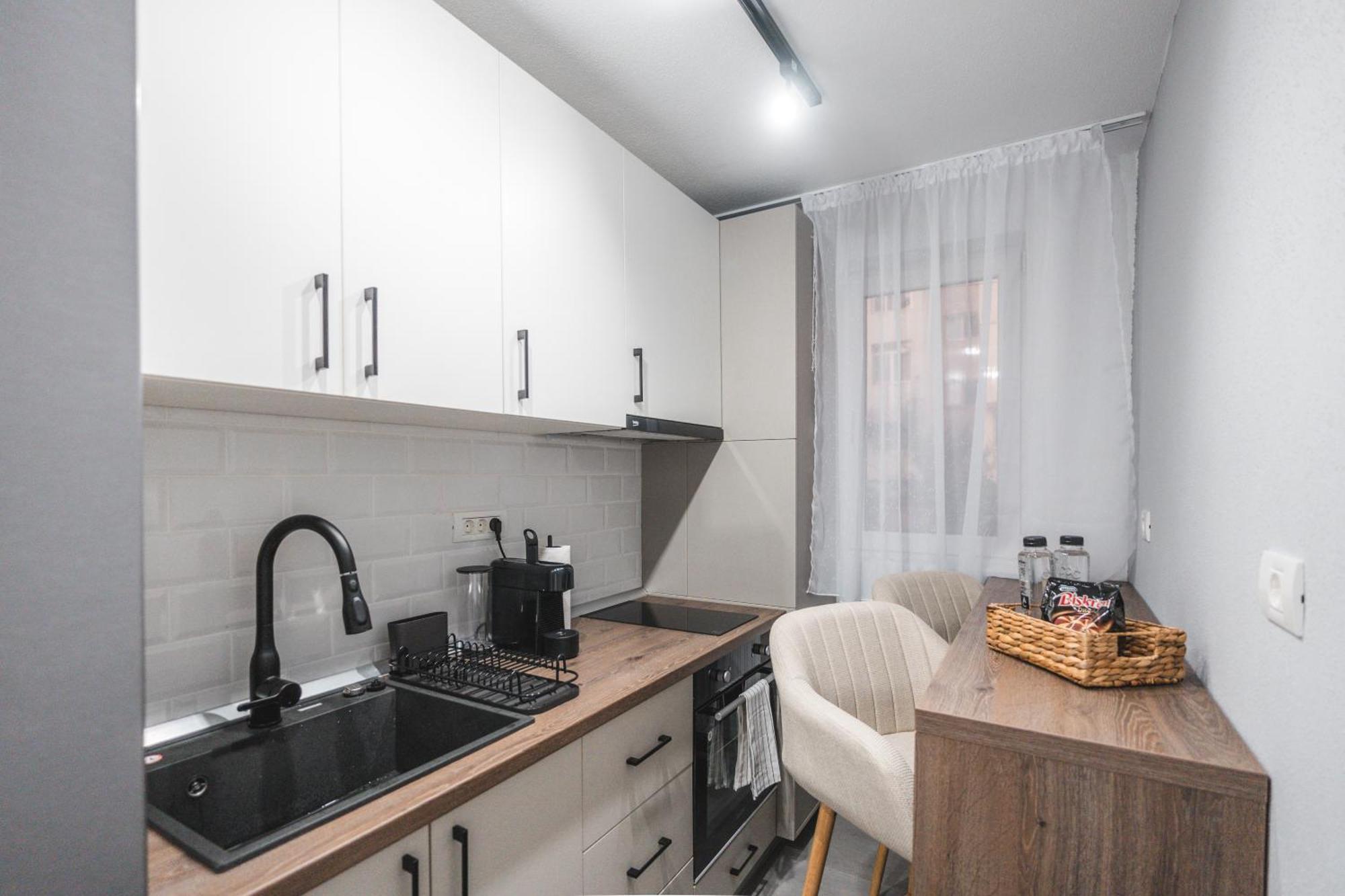 Apartament Iulia Si Alex Curtea de Argeş Exterior foto