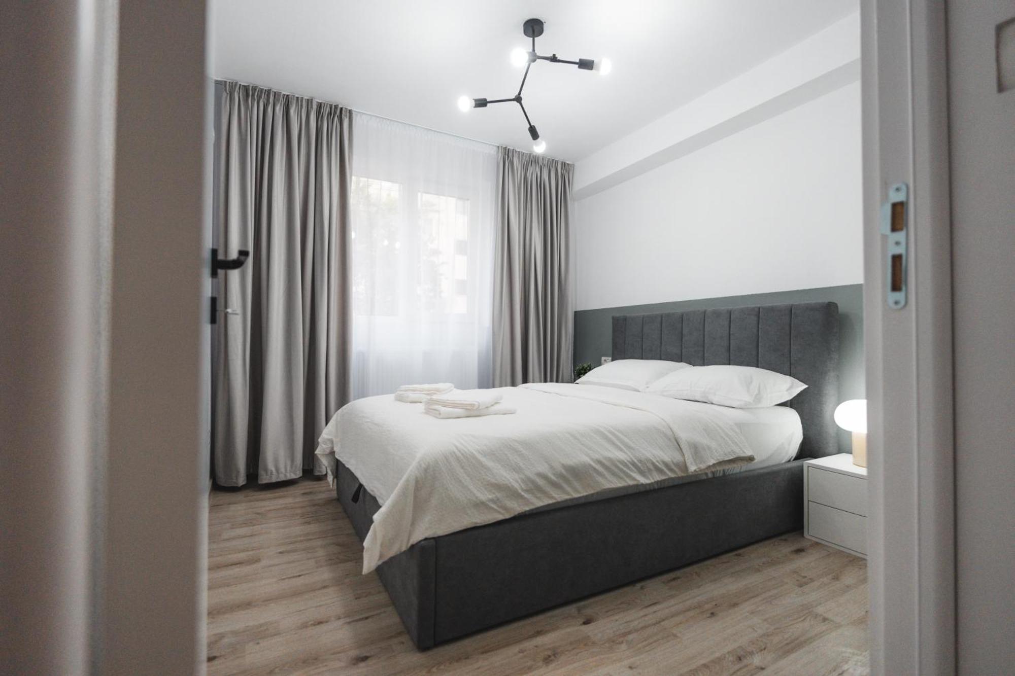 Apartament Iulia Si Alex Curtea de Argeş Exterior foto